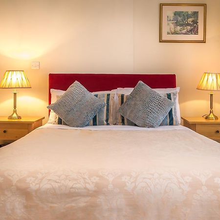 Villiers LodgeSurbiton エクステリア 写真