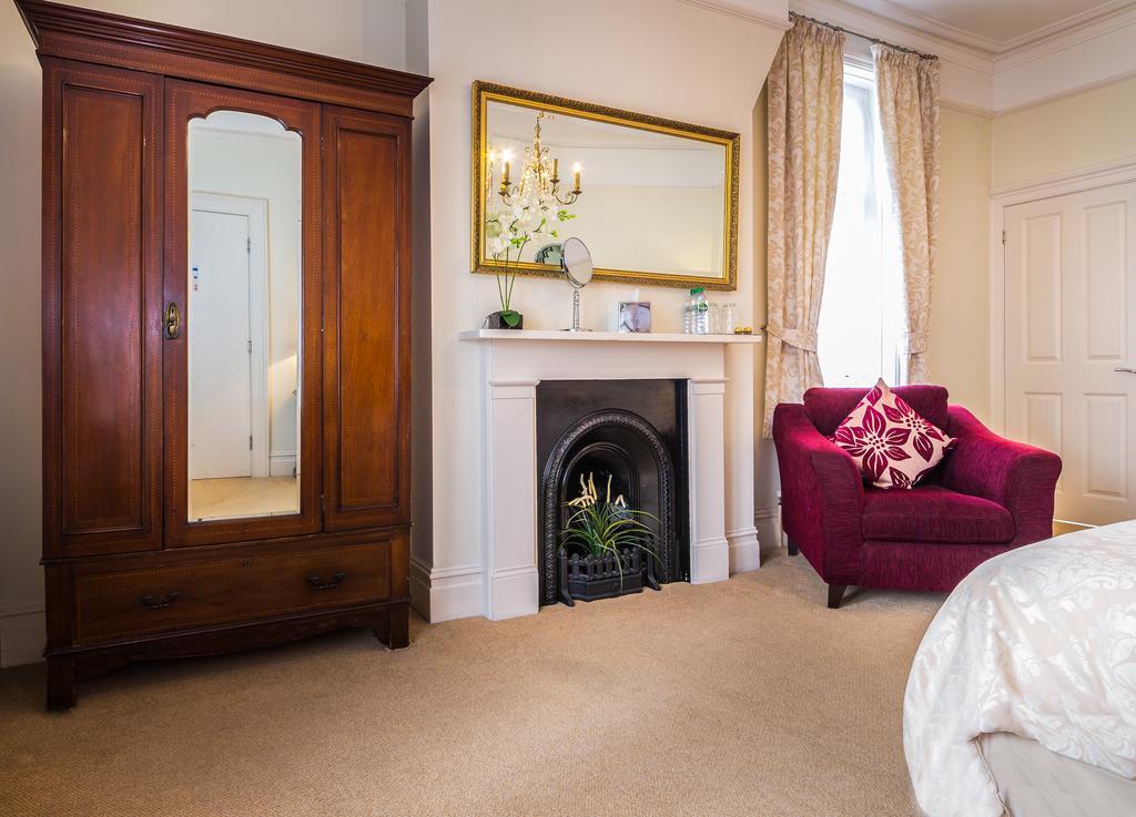 Villiers LodgeSurbiton エクステリア 写真