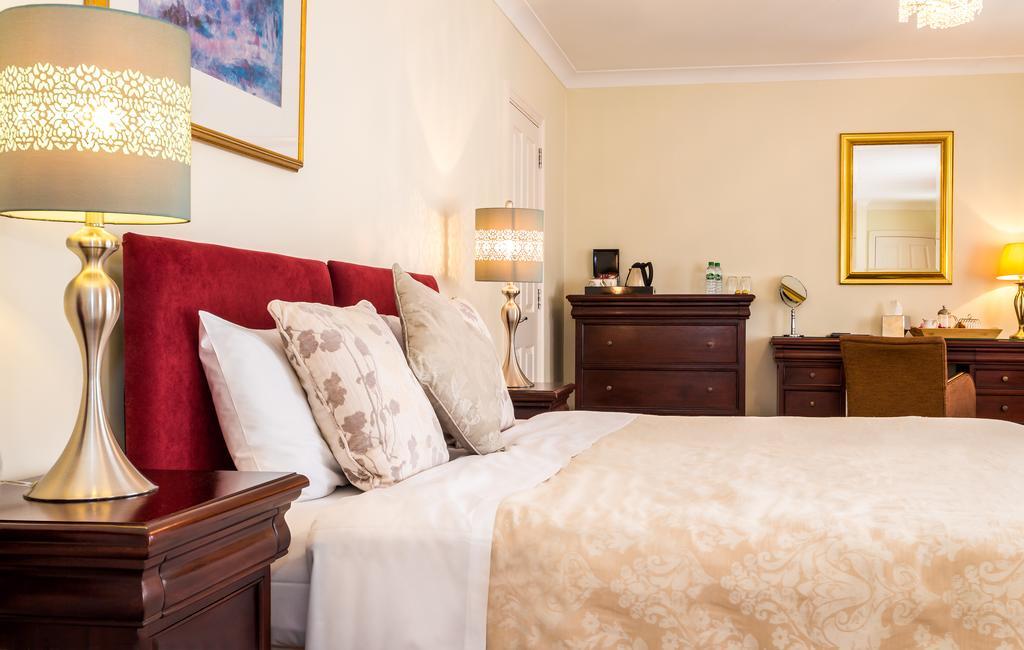 Villiers LodgeSurbiton エクステリア 写真