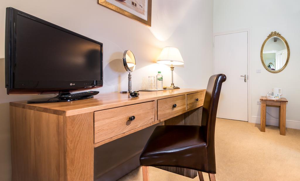 Villiers LodgeSurbiton エクステリア 写真