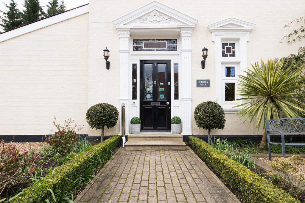 Villiers LodgeSurbiton エクステリア 写真